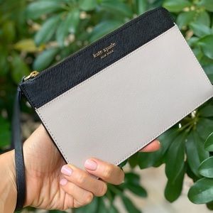 ✨Offers? NWT Kate Spade Cameron Street Wristlet✨